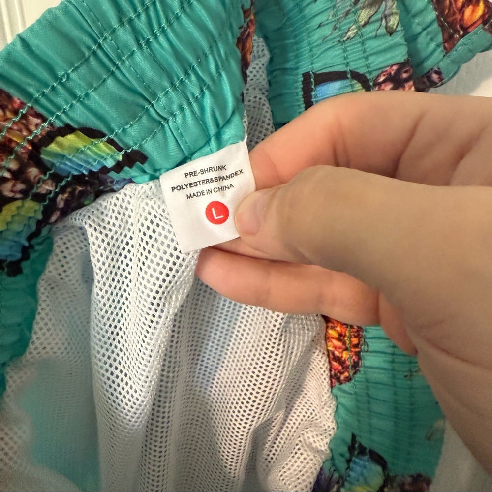 Vibrant Pineapple Print Swim Shorts in Large - Picture 4 of 4